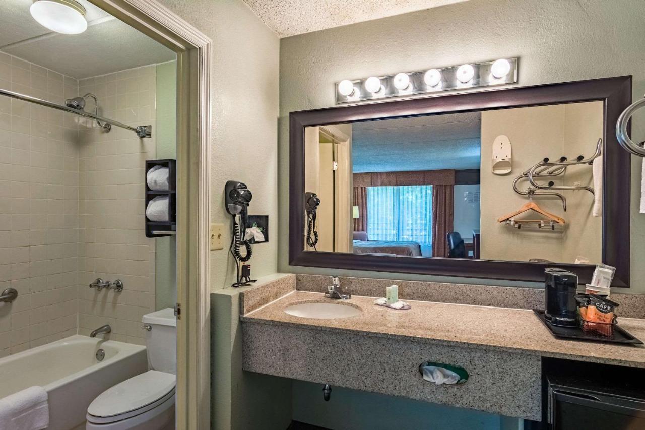 Quality Inn Columbus Near Fort Benning Eksteriør bilde